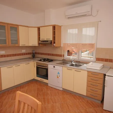 Apartment - Donja 2013b Supetarska Draga