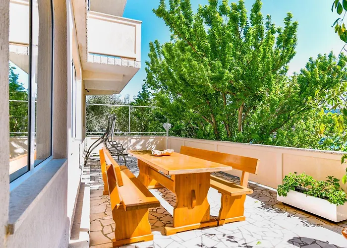 Apartamento - Donja 2013b Supetarska Draga