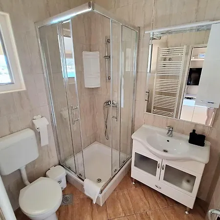 Apartman - Donja 2013b *